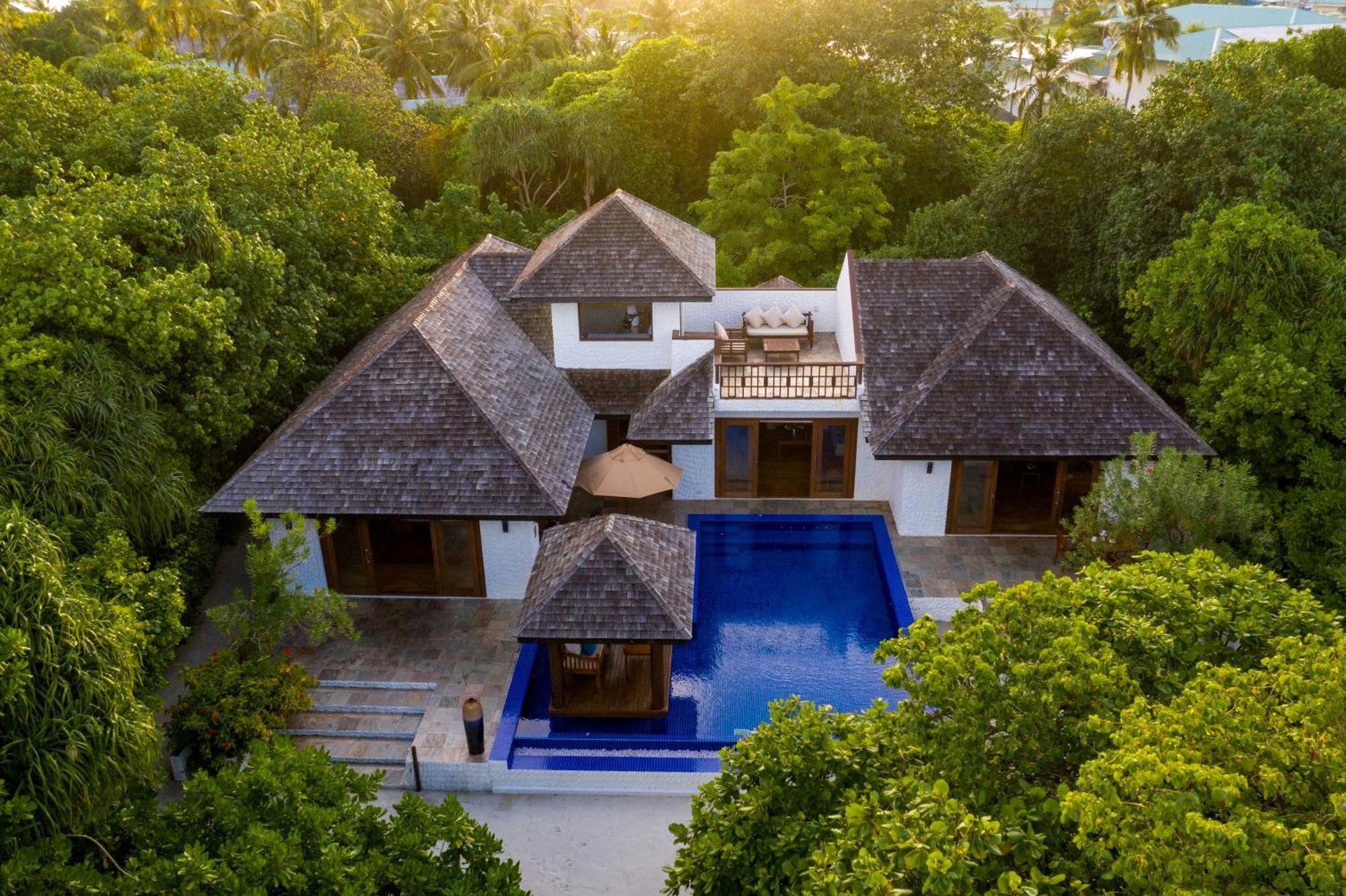 Hideaway Beach Resort & Spa Dhidhdhoo  Room photo